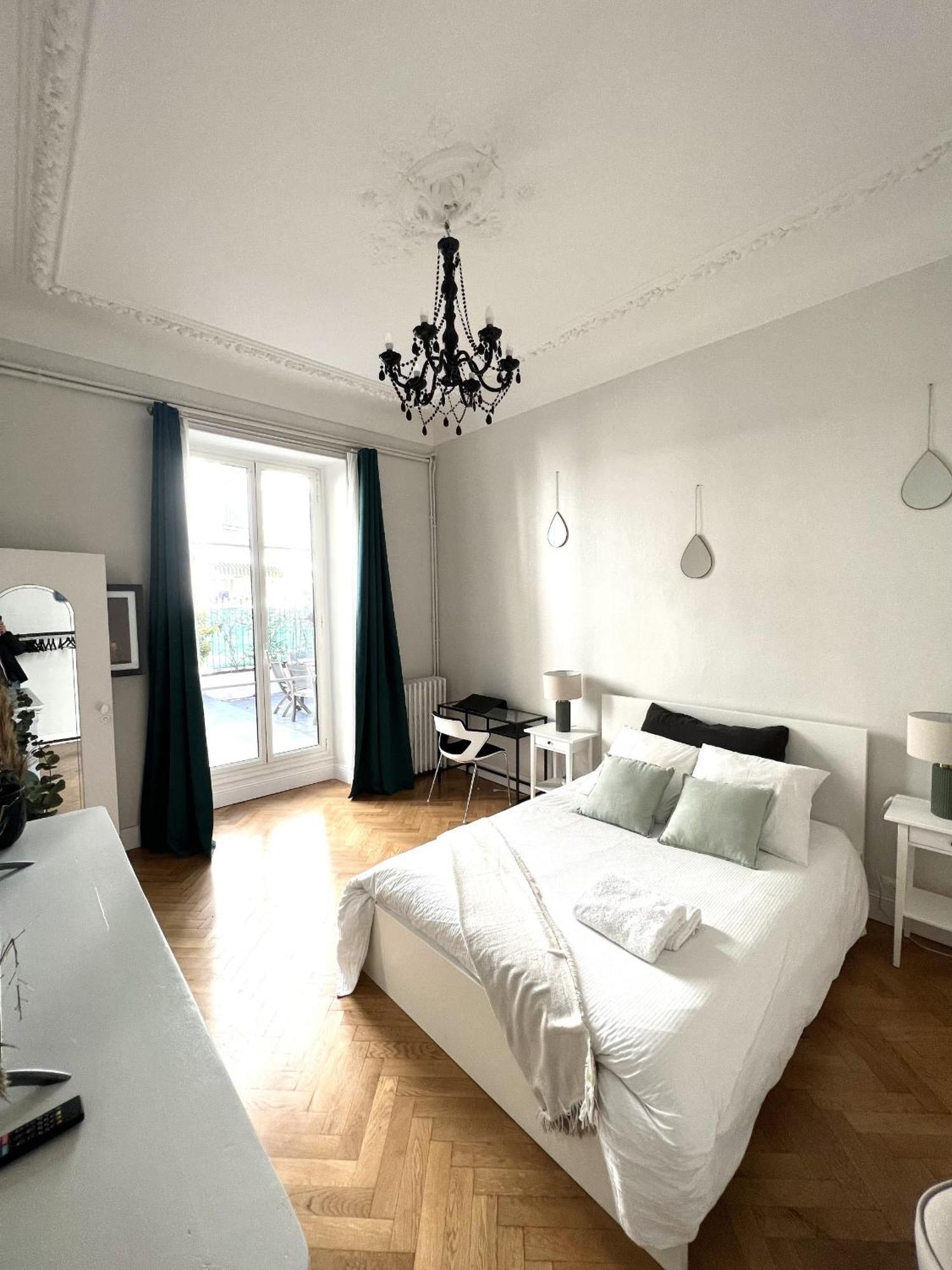 Superbe Appartement De 105 M2, Hyper Centre Avec Terrasse, Parking, A 5 Min De La Mer Nice Exterior photo